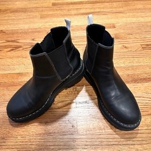 Marc Fisher LTD Porto Pull on Leather Bootie